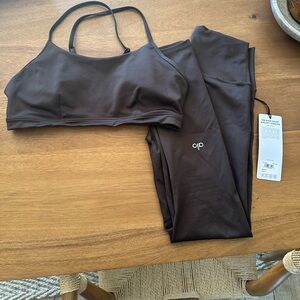 Alo 7/8 airlift leggings set